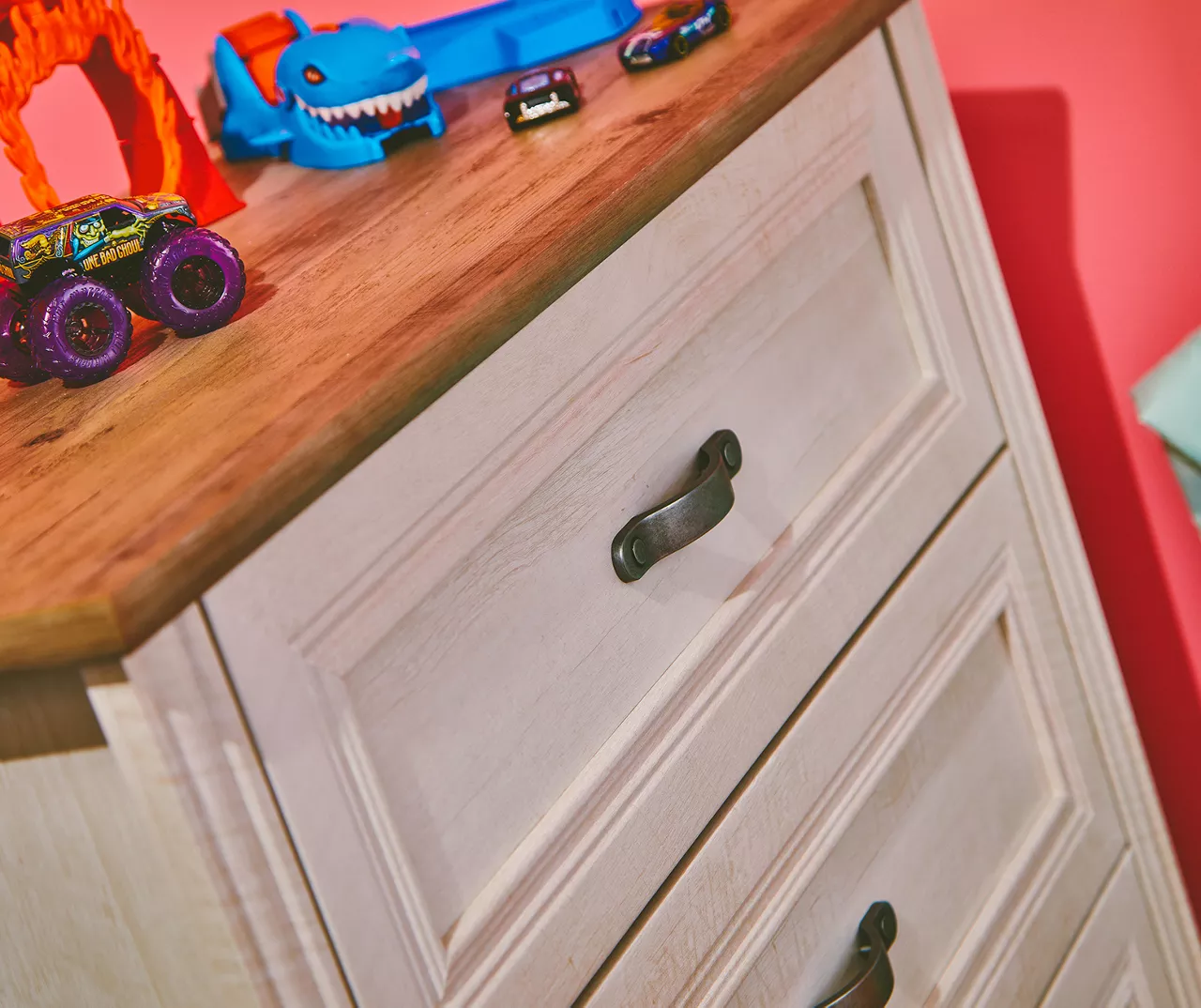 Hillview 4-Drawer Dresser 5 Hillview 4-Drawer Dresser - Image 5