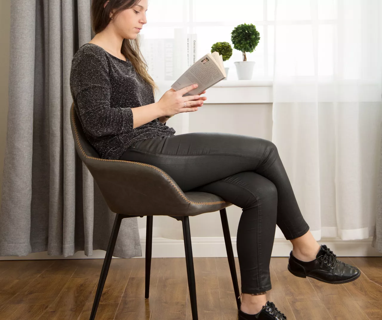 Glitzhome Mid-Century Modern Faux Leather Dining Chairs, 2-Pack 4 Glitzhome Mid-Century Modern Faux Leather Dining Chairs, 2-Pack - Image 4