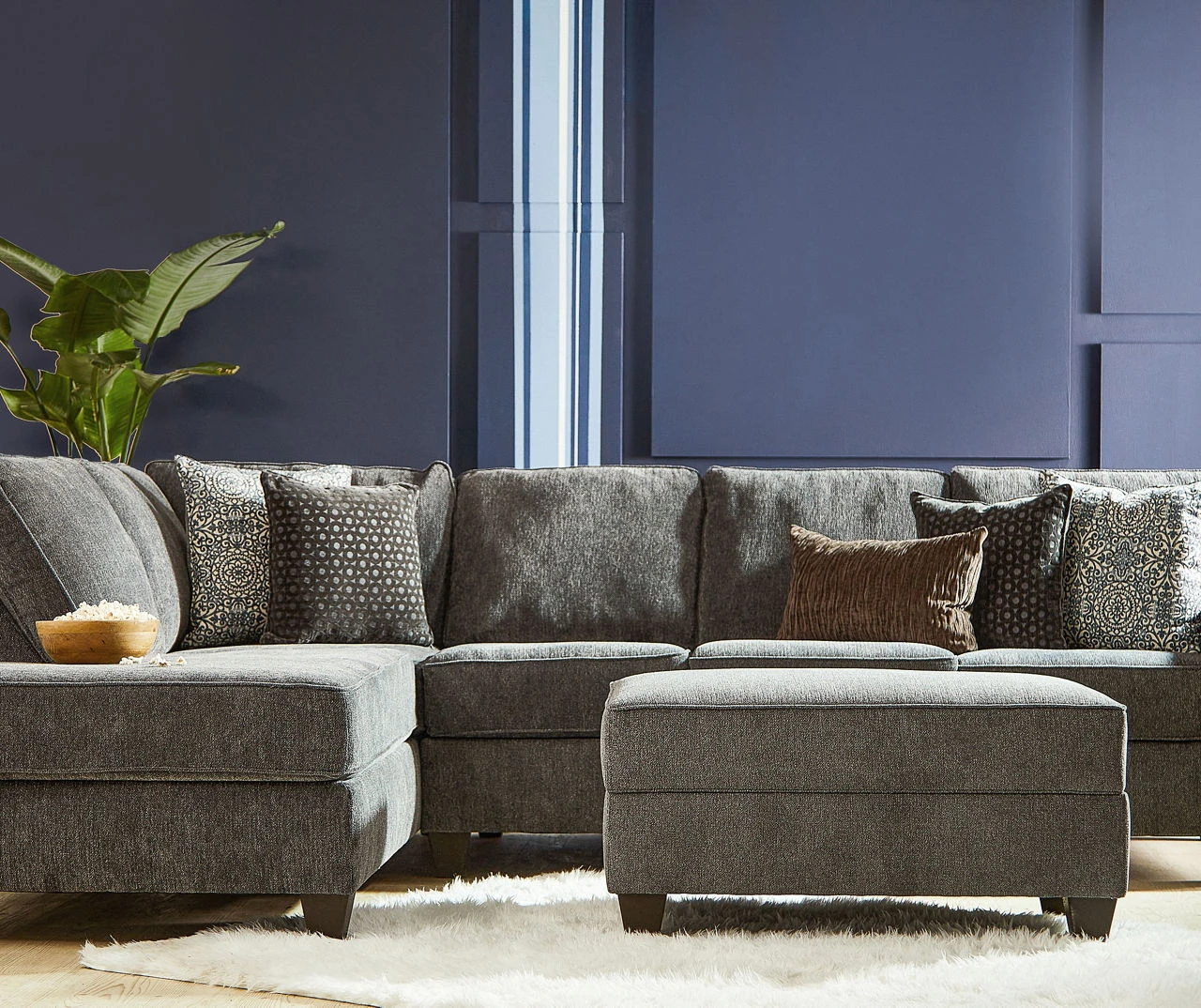 Broyhill Tripoli Slate Sectional & Ottoman Set 2 Broyhill Tripoli Slate Sectional & Ottoman Set - Image 2